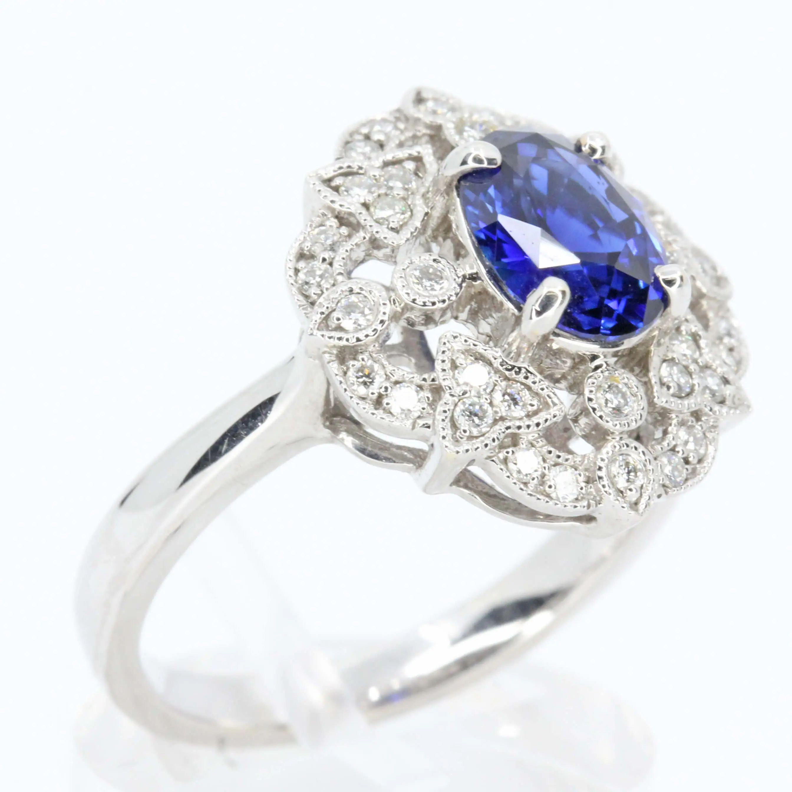 Ceylon Sapphire Ring with Vintage Design Set in 18ct White Gold