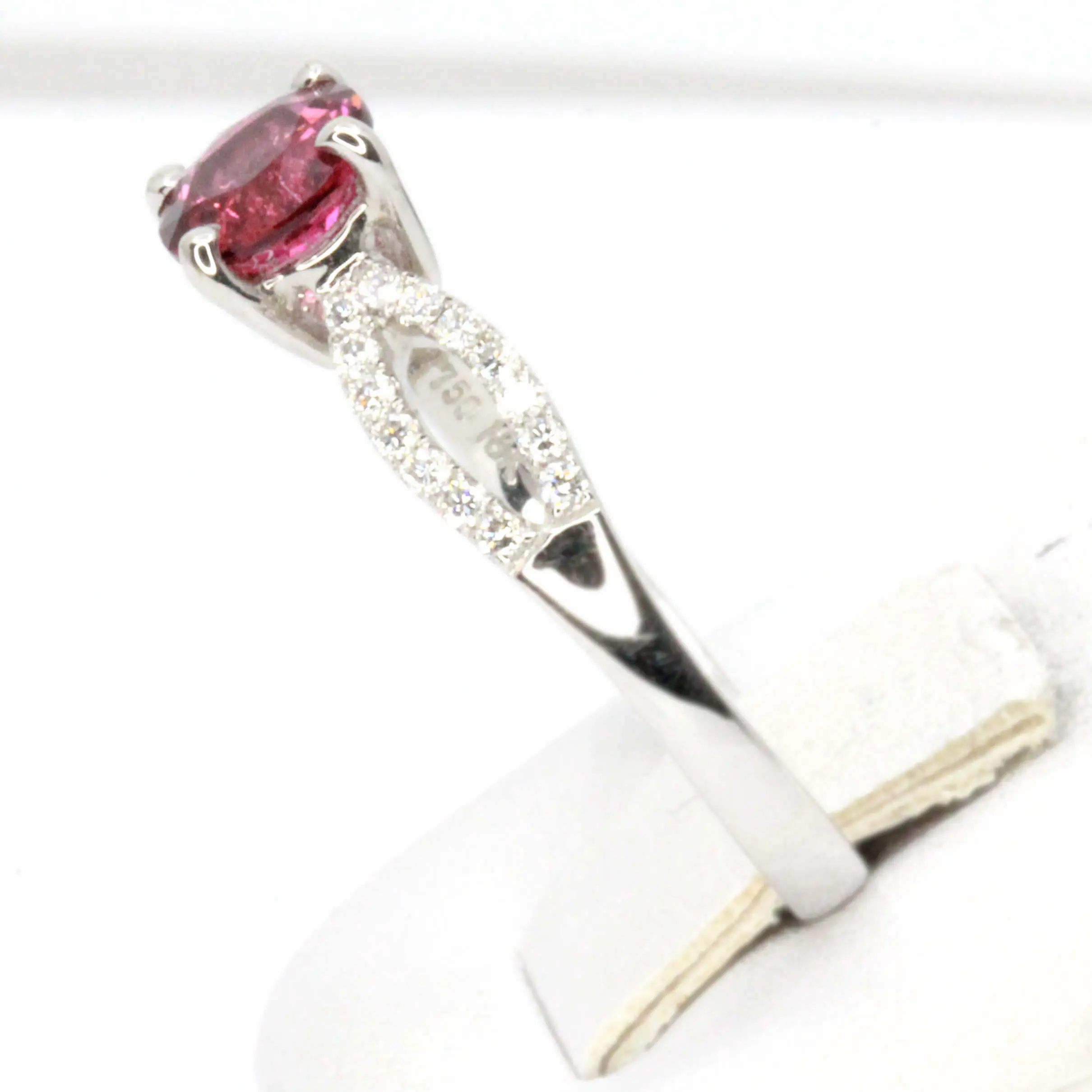 Round Cut Solitaire Pink Tourmaline Ring with Accents of Diamonds Set in 18ct White Gold