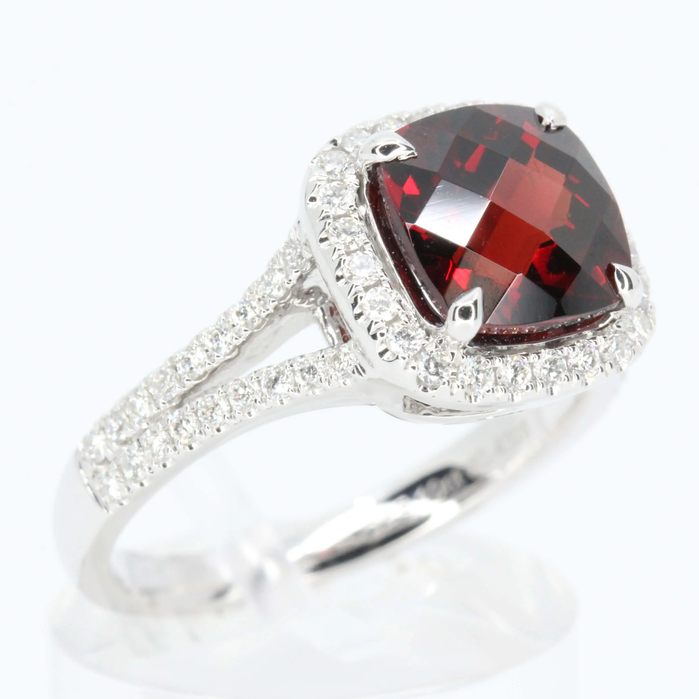 Cushion Shape Garnet Ring with Accents of Diamonds Set in 18ct White Gold
