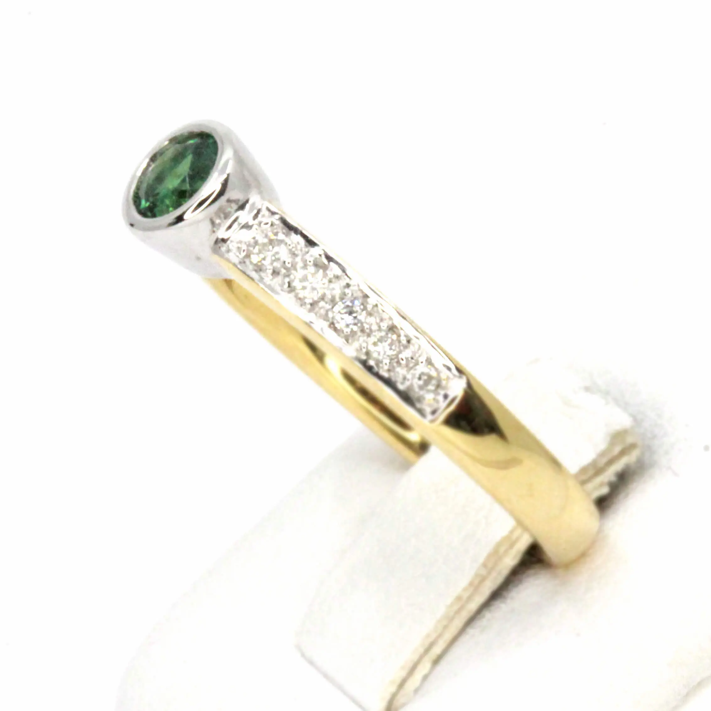 Round Cut Solitaire Green Tourmaline Ring with Accents of Diamonds Set in 18ct White Gold