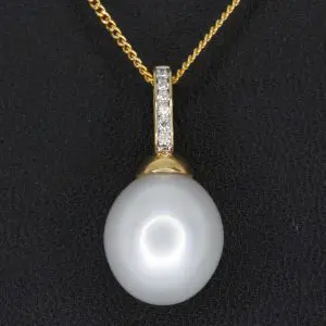 White South Sea Pearl Pendant with Diamonds set in 18ct Yellow Gold