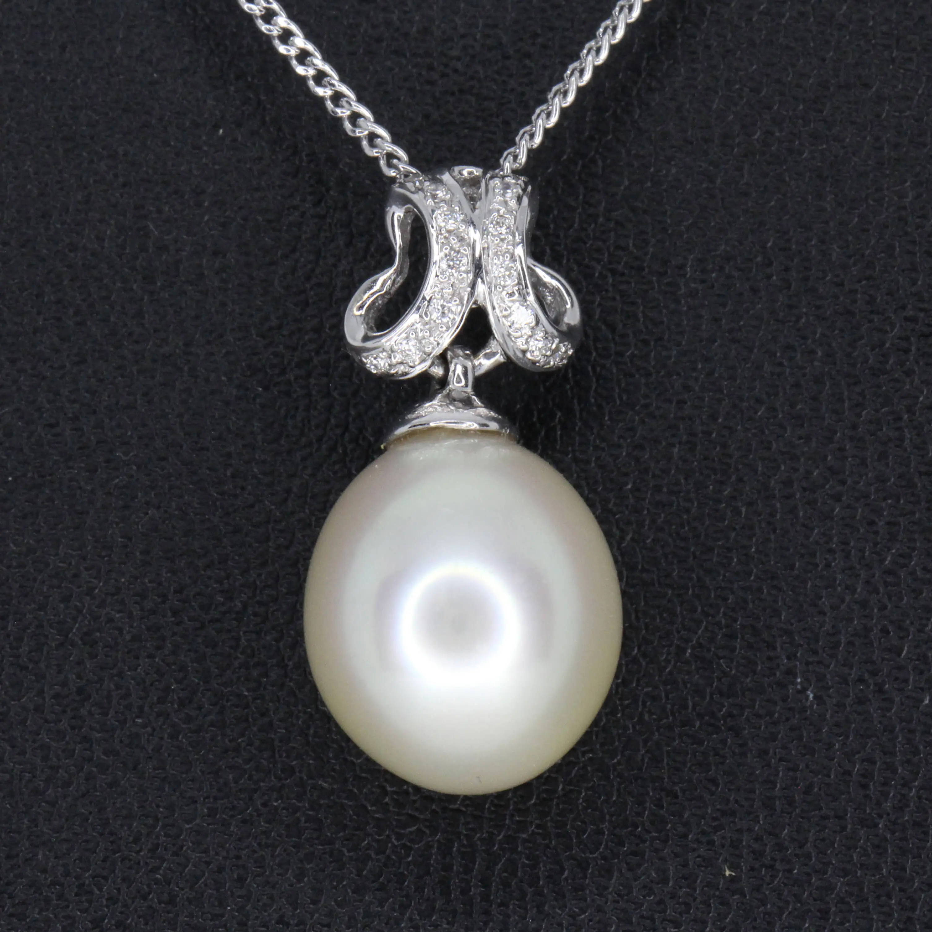 Golden South Sea Pearl Pendant with Diamonds set in 18ct White Gold