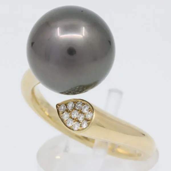 yellow gold tahitian and diamond ring