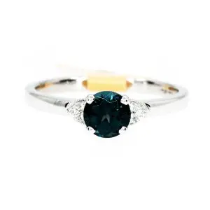 18ct White Gold Blue Spinel and Diamond Ring