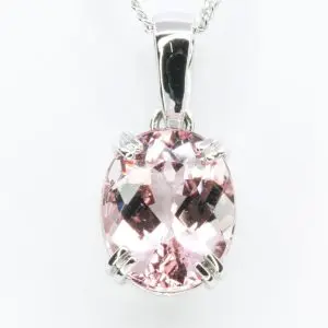 18ct White Gold Morganite Pendant