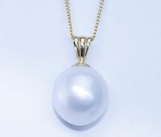 Birthstone of the Month – Pearl, Alexandrite & Moonstone