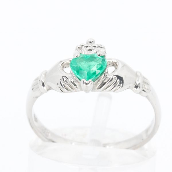Emerald Claddagh Ring Set in 18ct White Gold