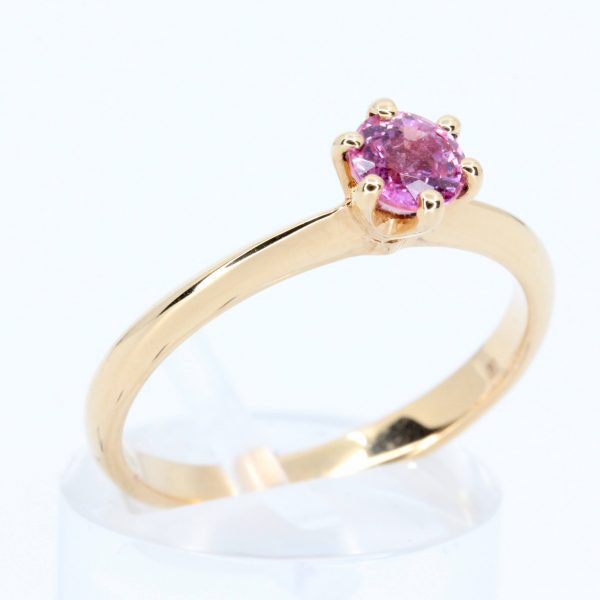 Round Cut Pink Sapphire Solitaire Ring Set in 18ct Rose Gold