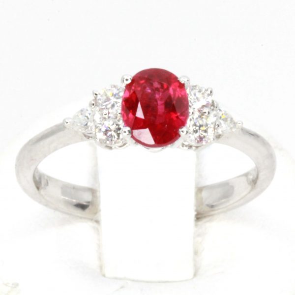 Oval Shape Ruby Ring with Accents of Diamonds Set in 18ct White Gold