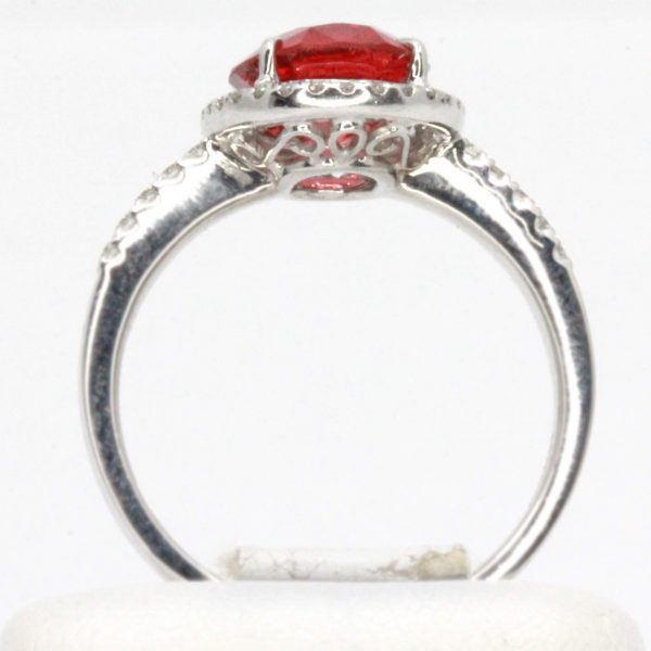 Oval Shape Red Spinel Ring with Accents of Diamonds Set in 18ct White Gold