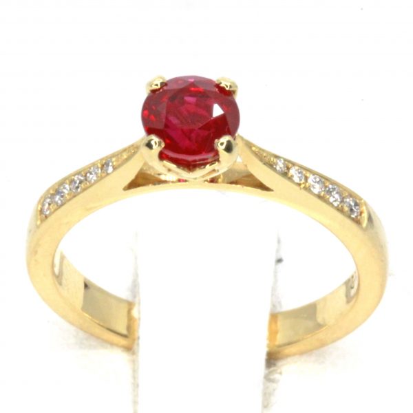 Round Cut Solitaire Top Grade Ruby Ring with Accents of Diamonds Set in 18ct Yellow Gold