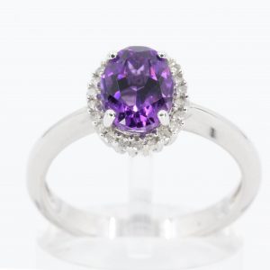 18ct White Gold Amethyst and Diamond Ring