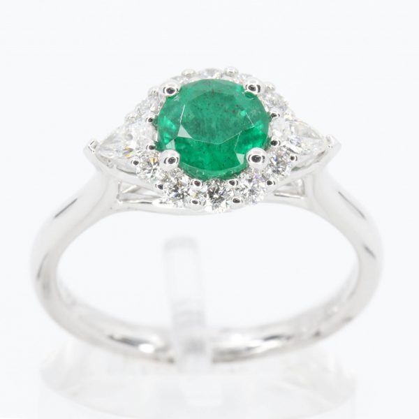 Round Cut Emerald Ring with Diamond Accents set in 18ct White Gold