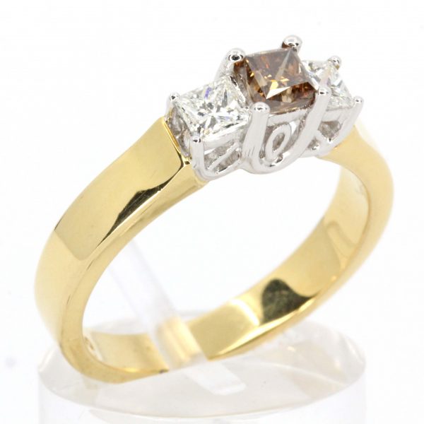 Princess Cut Diamonds Ring with Champagne Diamond set in 18ct Yellow Gold