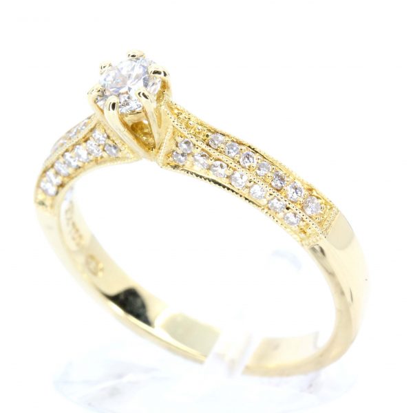 Diamond Ring with Shoulder Accents set in 18ct Yellow Gold