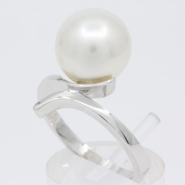 south sea white pearl ring