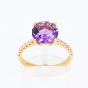 18ct Rose Gold Amethyst and Diamonds Ring