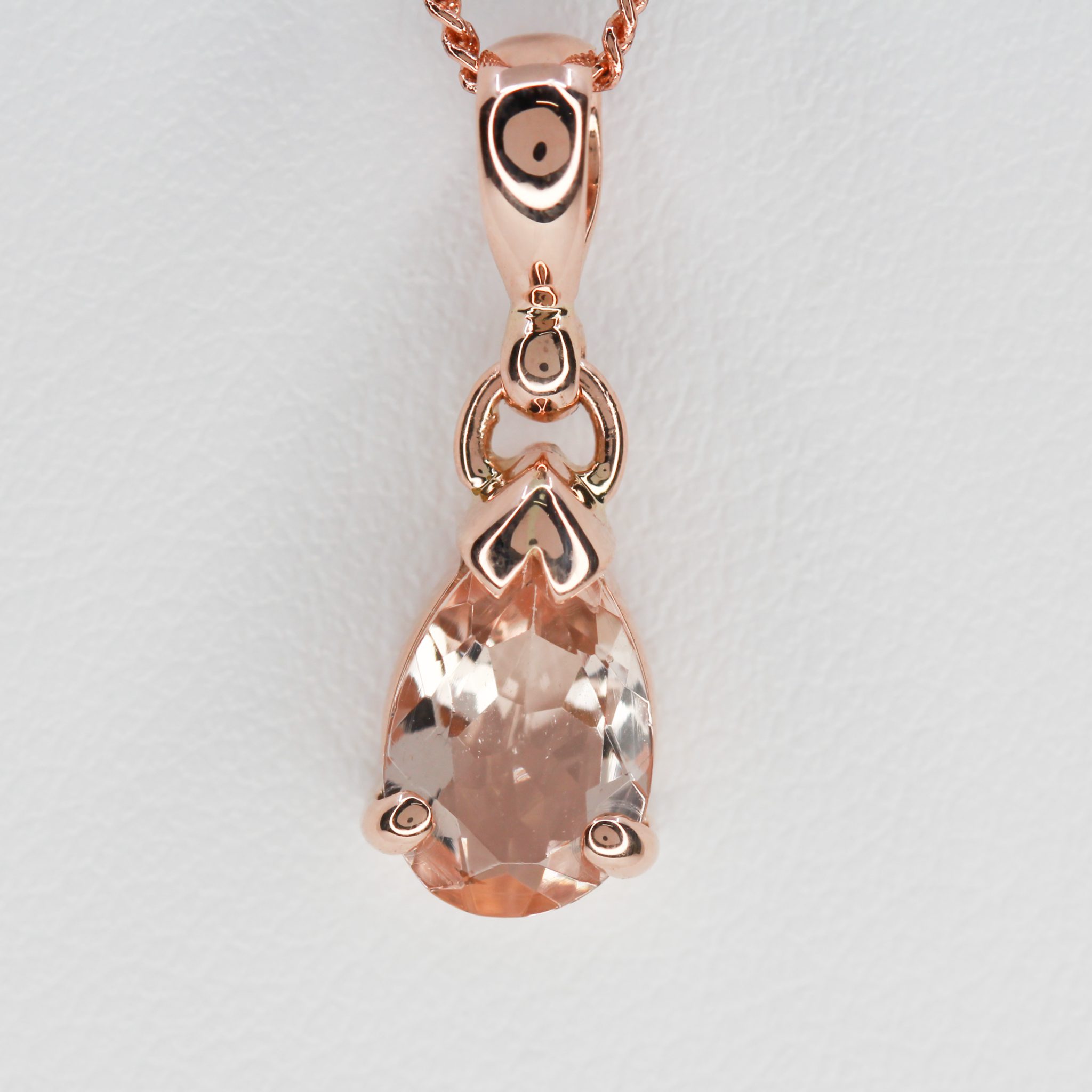 Morganite and Diamond Halo Pendant in 14k Rose Gold (0.27 ct. tw.) (14x12mm)