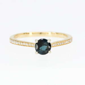 18ct Yellow Gold Blue Tourmaline and Diamond Ring