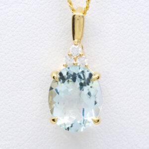 18ct Yellow Gold Aquamarine and Diamond Pendant