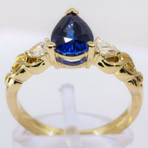 18ct Yellow Gold Sri Lankan Sapphire and Diamond Ring