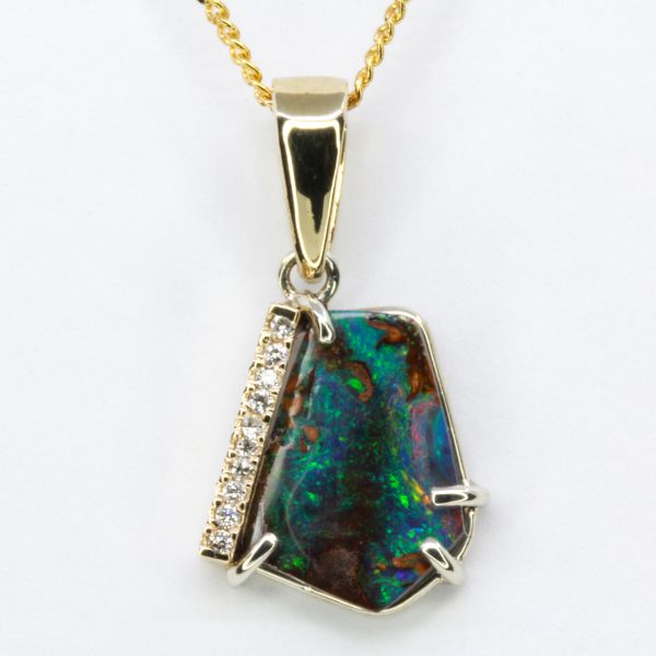 Opal- A fascinating gem!