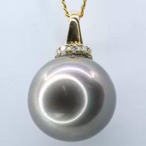 18ct Yellow Gold Tahitian Pearl and Diamond Pendant