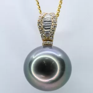 18ct Yellow Gold Tahitian Pearl and Diamond Pendant