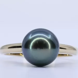 18ct Yellow Gold Tahitian Pearl Ring