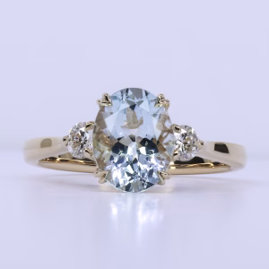 18ct Yellow Gold Aquamarine and Diamond Ring