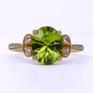 18ct Yellow Gold Peridot and Diamond Ring