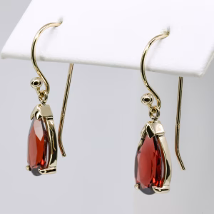 9ct Yellow Gold Garnet Drop Earrings