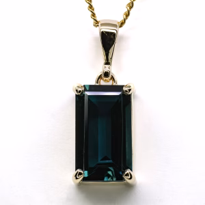 9ct Yellow Gold London Blue Topaz Pendant