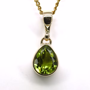 9ct Yellow Gold Peridot Pendant