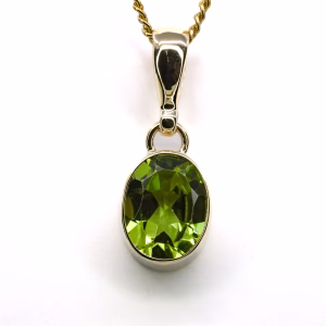 9ct Yellow Gold Peridot Pendant