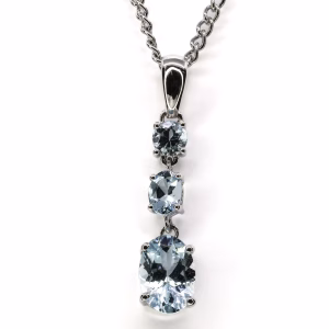 18ct White Gold Aquamarine Pendant