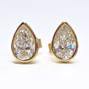 18ct Yellow Gold Lab Grown Diamond Earrings