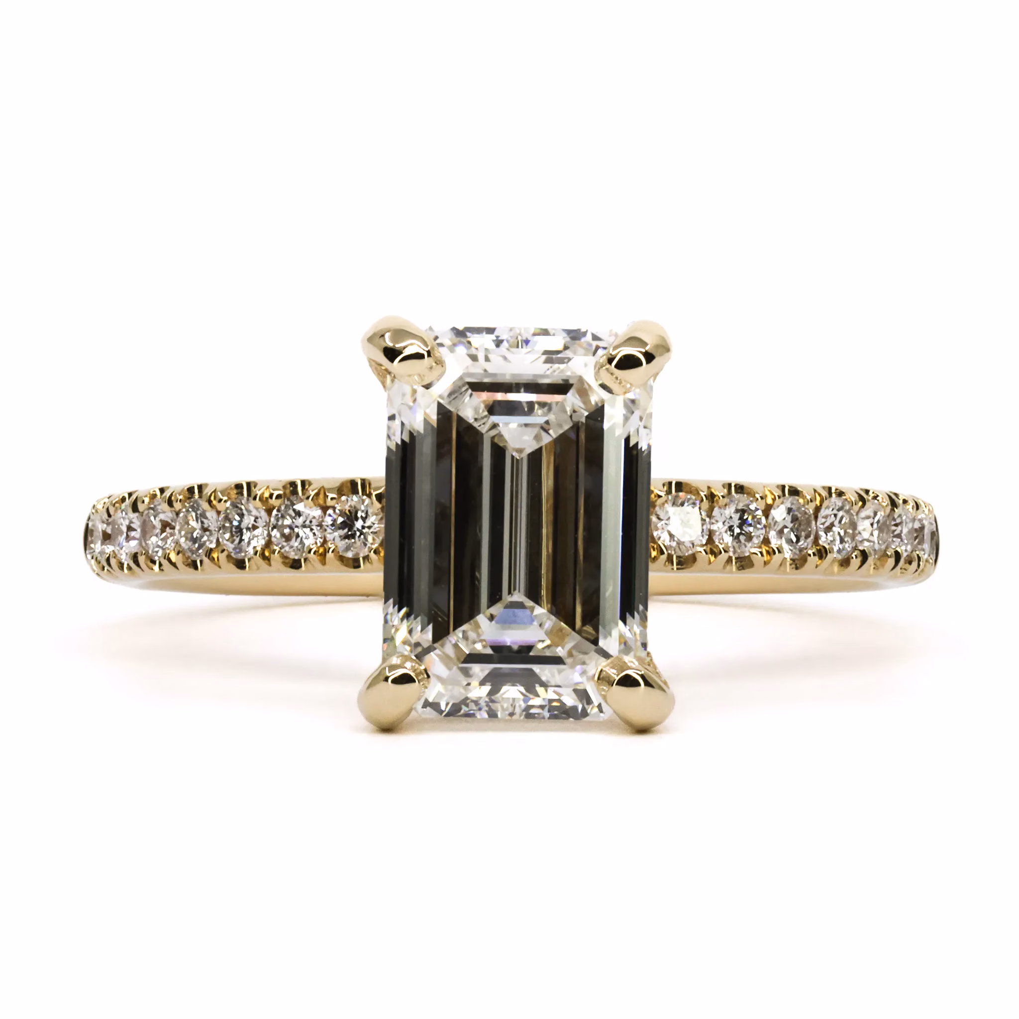 18ct Yellow Gold Certified Lab Grown Diamond Ring - Image 1