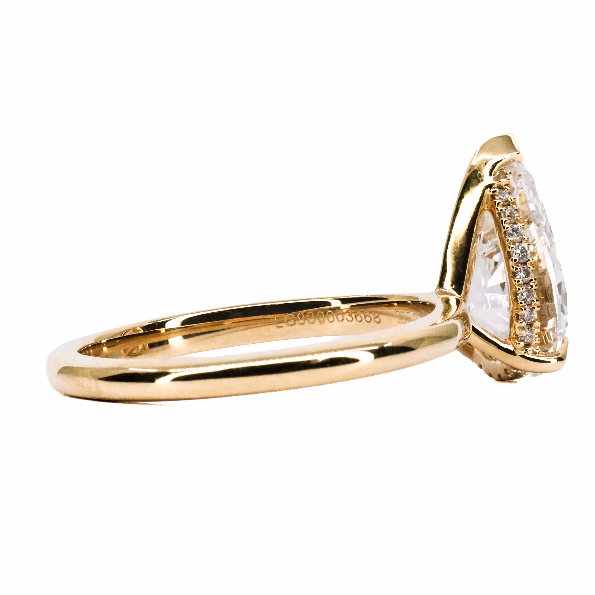 18ct Yellow Gold Certified Lab Grown Diamond Ring - Image 2