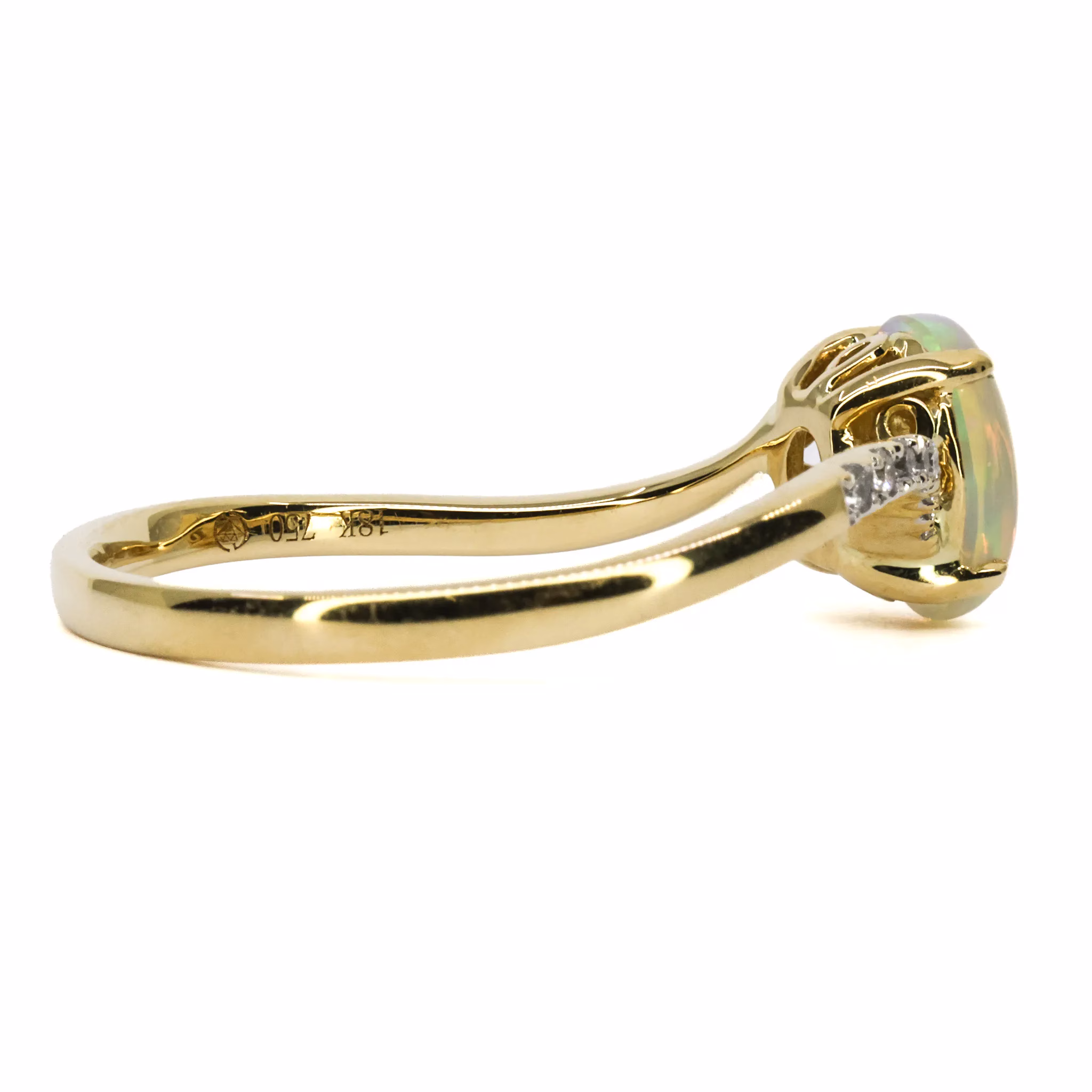 18ct Yellow Gold Solid Crystal Opal and Diamond Ring - Image 2